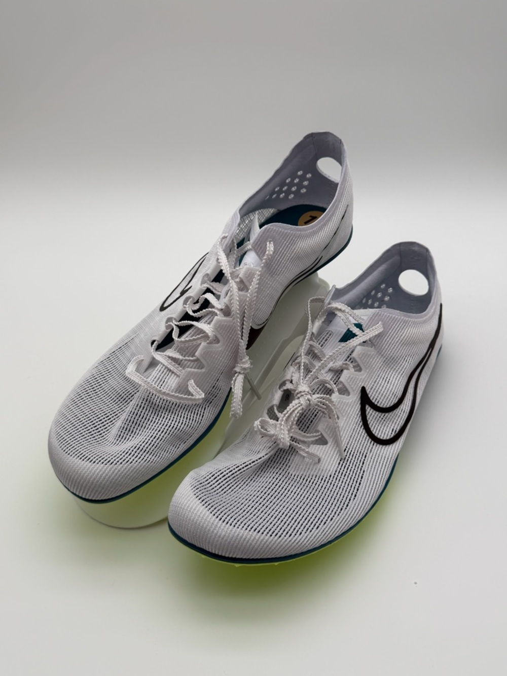 Nike Zoom Mamba VI Track & Field Spikes DR2733-102 White/Black